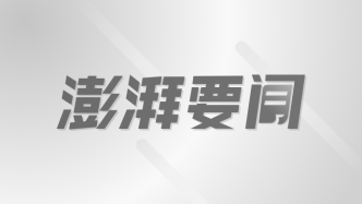 董建华先生遗像