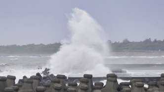 台风“山陀儿”将携强风雨登陆台湾岛，中东部大部秋意显露