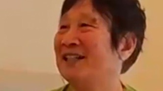 终于！77岁老人找到50年前收留他的姑娘