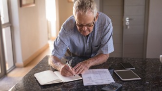 分家协议性质如何？能不能当做遗嘱看待？