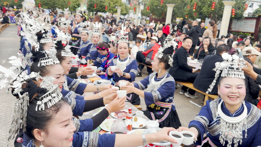 冬游贵州｜侗族过新年吃团圆饭，黎平万人共享长桌宴
