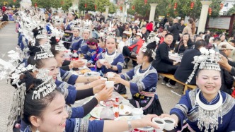 冬游贵州｜侗族过新年吃团圆饭，黎平万人共享长桌宴
