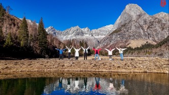 川西冰雪之旅：走进蜀山皇后四姑娘山，领略双桥沟的绝美风光