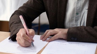 经济日报刊文：年终考核不要忙着数数字