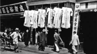 【非遗】刀飞皮亮 手艺称绝的裘衣制作“孤勇者”||刘青青 