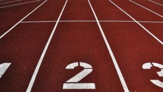 国产大模型2025考研数学排行榜：仅前两名成绩破百