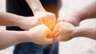 多家旅游平台启动西藏定日县应急保障措施：平台兜底免费退改酒店订单