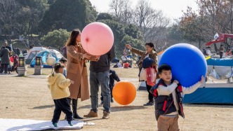 工人日報社評：落實帶薪年休假需要形成更多共識