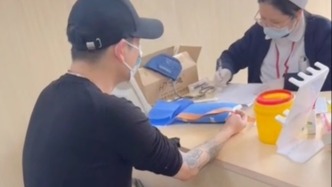這個班級太有愛了！孩子得了急性白血病，同學家長在上海組團捐獻血小板