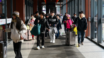 全國鐵路客流持續(xù)走高：17日預計發(fā)送旅客1280萬人次