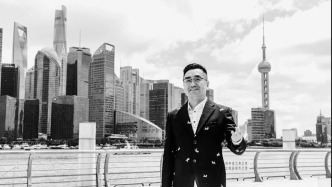 知名朗诵家、星火朗诵团团长朱杰逝世，年仅53岁