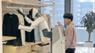 汽車檢測、配藥、疊衣服，超百臺人形機器人在這里接受“人類教學”