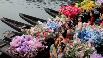 大美中国 | “年花来啦！”广州水上花市带你游花海