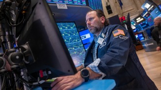 美股三大指数集体收跌，纳斯达克中国金龙指数涨3.71%