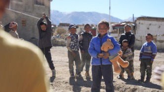 兩部門向西藏定日地震災(zāi)區(qū)協(xié)調(diào)援助4000余套兒童服裝包