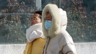 上海发寒潮蓝色预警：预计48小时内全市大部分地区最低气温降幅可达7-9度