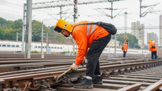 南昌铁路局积极应对低温寒潮天气，确保春运安全畅通