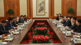 中印副外長/外秘級對話舉行，雙方同意恢復中國內地和印度間直航航班