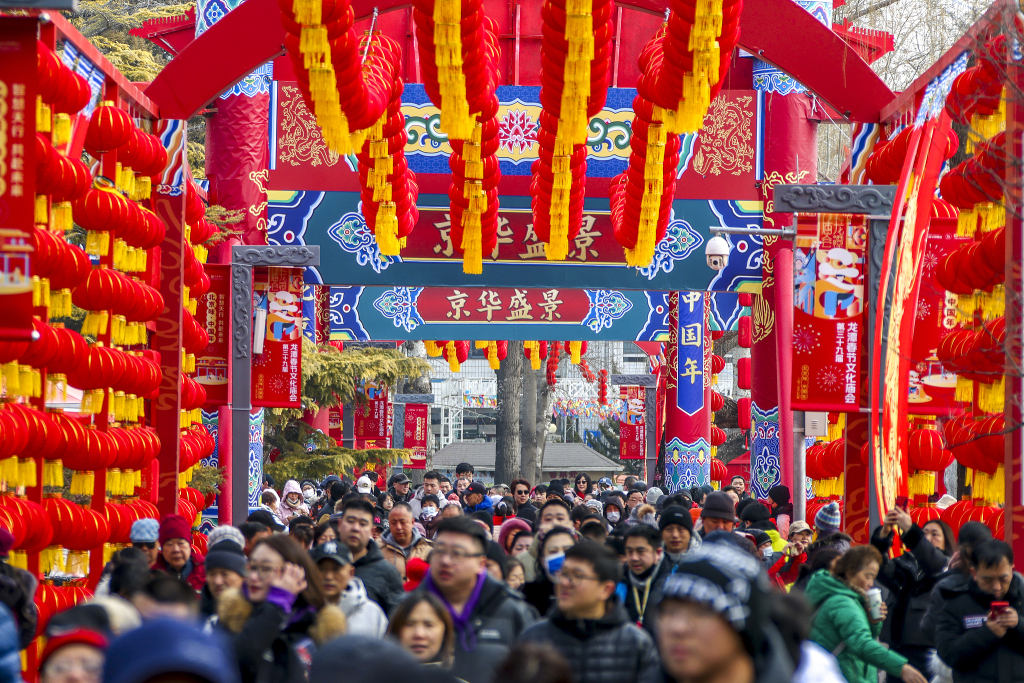 2025世界年｜非遗春节⑧：赶庙会，热闹非凡的民间集贸