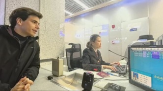 奮勇爭先實(shí)干家｜鐵路售票員因手速飛快英語流利走紅，她說自己只是做好本職工作