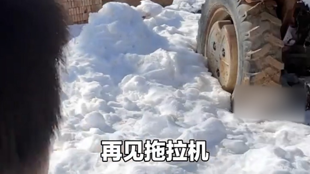 兩歲半寶寶的世界很奇妙,拜年后離開時跟車窗外的一切說再見