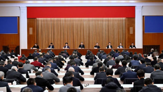 春節(jié)后首個工作日，陳吉寧在這場全市大會上為優(yōu)化營商環(huán)境劃重點