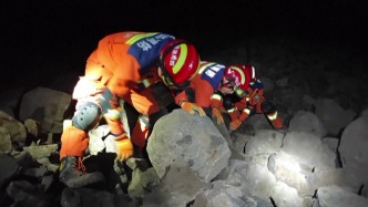 刘国中：全力搜救失联人员，严防次生灾害，最大限度减少伤亡