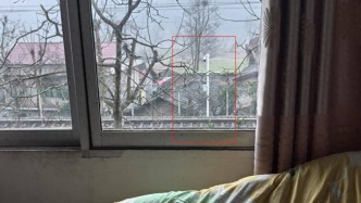 汉中一村民反映铁路旁摄像头正对卧室，建设方回应：将尽快处理