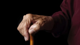 媒體調(diào)查：那些被電詐團(tuán)伙利用的農(nóng)村老年人
