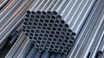 美国对进口钢铝征收25%关税将于3月12日生效