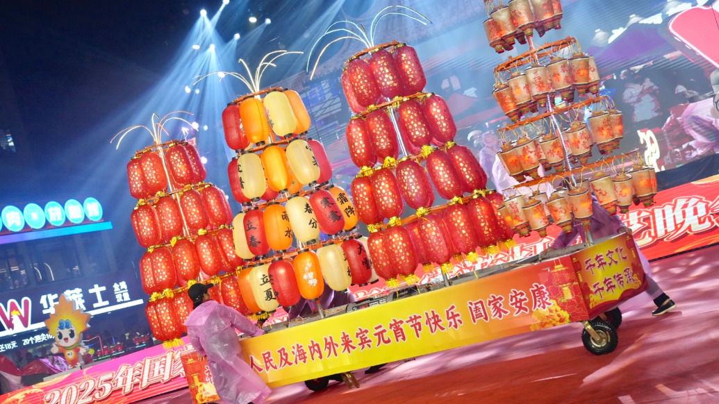 非遗灯火“穿越”千年,莆田枫亭游灯闹元宵