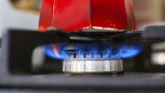 重庆燃气回应“收费异常再被通报”：尽快完成整改并追责问责