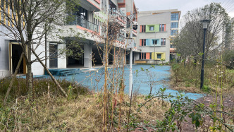 成都一幼兒園建成四年仍閑置、屢被投訴卻屢遭推遲，當(dāng)?shù)兀候?yàn)收后將移交