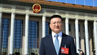 全国人大代表张帆：打破企业之间数据围墙，共同打造行业垂直大模型