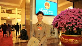 全國(guó)人大代表張齊：持續(xù)加強(qiáng)女性生育力保護(hù)，阻斷少子化趨勢(shì)