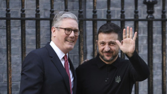 英國首相：英法烏將合作制訂結(jié)束俄烏沖突計劃，并與美國討論