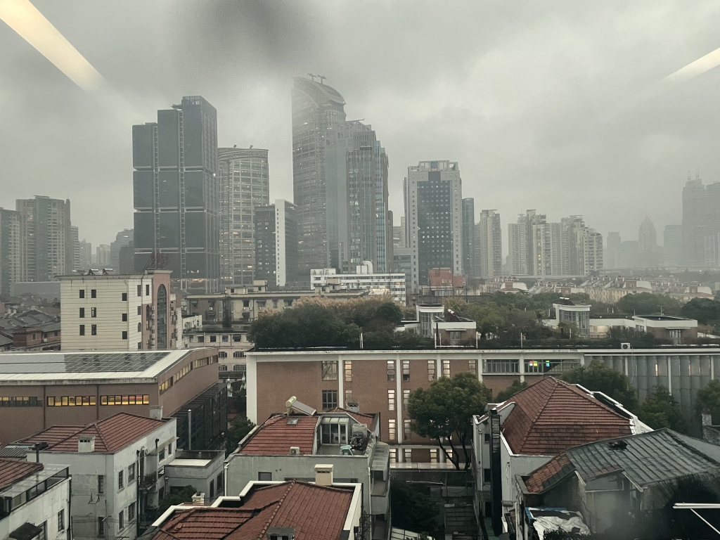 短时降水+初雷炸响，上海在傍晚前后还有降水