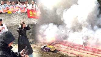 楊妞花回鄉(xiāng)放禮炮告慰父母：想讓所有尋親家長都能看到希望