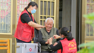 代表建議：將家庭養老服務、病人陪護消費納入個人所得稅抵扣范圍