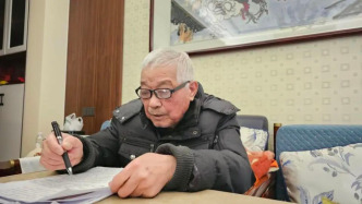 湖南82歲老人寫在煙盒上的建議獲采納：被吊銷許可證的三年內(nèi)不得再申請(qǐng)