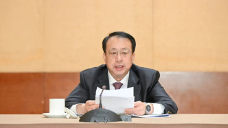 龚正参加上海代表团审议政府工作报告：加快“五个中心”建设，塑造经济发展新动能、新优势