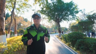 奔跑湃｜時尚大佬“跨界”馬拉松，健康是最好的時尚