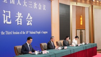 兩會外長會丨王毅談中菲海上爭議：侵權挑釁必將自食其果