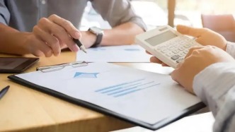 西安兩女子輕信保險業務員“忽悠”買理財，70萬本金或打水漂