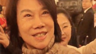 小浪花跑兩會丨董明珠：要加快智能化速度，婦女節祝福中國女人越來越美
