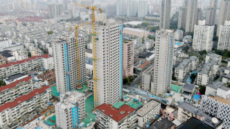 住建部部长：2000年以前建成的城市老旧小区都要纳入城市更新改造范围，鼓励地方探索居民自主更新改造