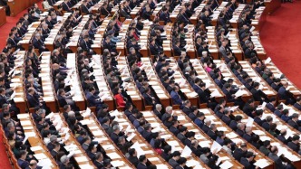 全国政协十四届三次会议闭幕会通过了政协第十四届全国委员会第三次会议政治决议