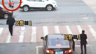 三名幼童穿行車流中，關鍵時刻他們三位出現了……