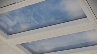 “重癥患者要多撫慰”，浙大二院ICU天花板變“天空”