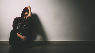 如何減少年輕子女喪親哀傷中的“拆毀”經(jīng)驗(yàn)